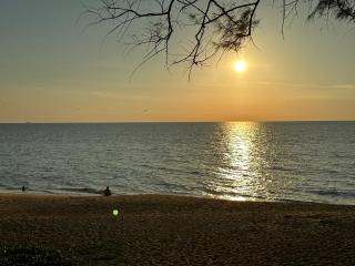 2 Bedroom Beachfront Apartment With Sea Views - Mai Khao - 4