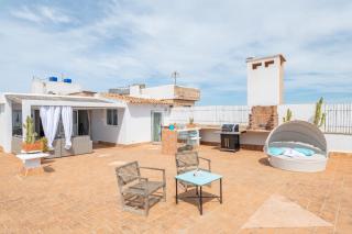 Beachfront Penthouse - - 8