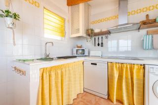 Beachfront Penthouse - - 4