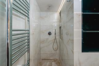 Penthouse Studio with Hot Tub in Athens - Atene - 2