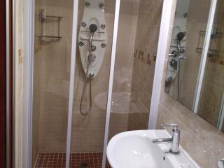Queen's Place - Johannesburg - 2