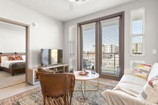 Cozysuites PHX RORO Gym, Pool, Pets, Parking! #2 - Phoenix - 8
