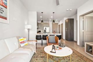Cozysuites PHX RORO Gym, Pool, Pets, Parking! #2 - Phoenix - 7