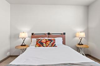 Cozysuites PHX RORO Gym, Pool, Pets, Parking! #2 - Phoenix - 4