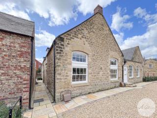 Exceptional Holiday Home 5 with Hot Tub Pickering - Pickering - 7