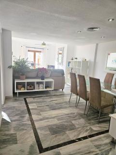 Duquesa 'Penthouse' Large apt close to port/beach - Manilva - 9