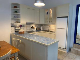 Kolibithra Beach House - 9