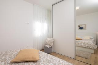 Atlantis Beachfront Apartment - Jesenice - 8