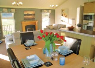 Parmontley Hall Lodges - Whitfield - 7