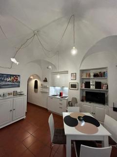 “ Nel Vecchio Carruggio” - San Remo - 7