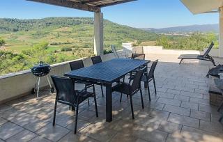 3 Bedroom Gorgeous Home In Pierrerue - Pierrerue - 9