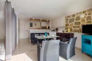 Rez-de-villa avec piscine - 6
