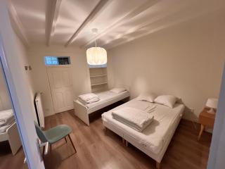 Appartement RDC 9 personnes, 2 chambres, wifi, proche du centre - La Bourboule - 8