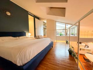 Navigli Design Apartment with Balcony - Milan - 2