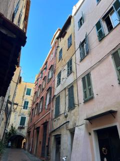 “ Nel Vecchio Carruggio” - San Remo - 2