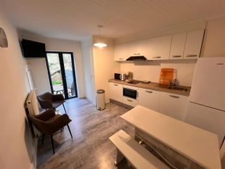 Appartement 4 personnes, 1 chambre, terrasse, Wifi, proche du centre - La Bourboule - 4