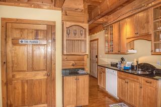 The Whimsical Chalet Brought to you by GetAway Vacations - Mount Holly - 2