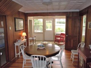Cozy Cottage by the Sea - Y672 Brought to you by GetAway Vacations - 5