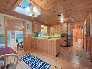 Dewey Cottage - Y854 Brought to you by GetAway Vacations - York - 6