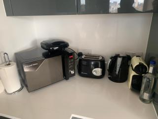 2 bedroom 2 bath 1 ensuite in Roya Asenal beautiful views & parking - 4