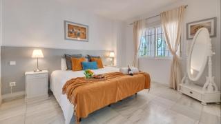 Mediterranean Hidden Treasure At Puerto Banus - Marbella - 7