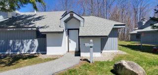 Woods Village 10 Brought to you by GetAway Vacations - 9