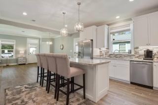 *Chic Beach Cottage Retreat* near Beach/downtown - Gulfport - 7