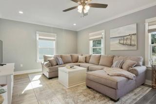 *Chic Beach Cottage Retreat* near Beach/downtown - Gulfport - 4