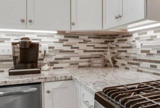 *Chic Beach Cottage Retreat* near Beach/downtown - Gulfport - 1