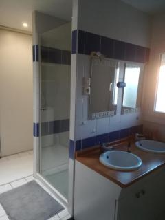 maison T4, confort, bord de l'étang,10 mn du centre, avec jardin - Sète - 8