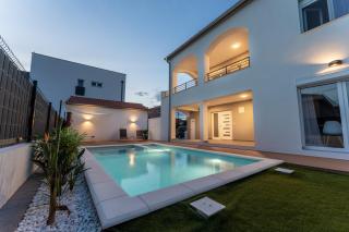 Bernie apartments with a pool - Zadar - 0