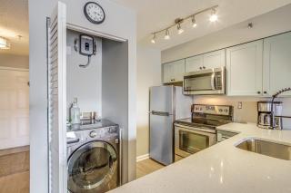 Ocean City Studio with Balcony - Steps to Boardwalk! - Ocean City - 4