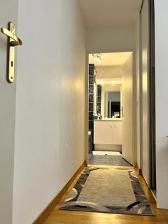 Cozy Room with Private Bathroom near Paris LaDefense Arena - 4