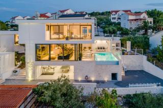 Luxury Villa Ourea heated pool - Sutivan - 9