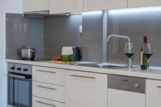Luxuriöses Apartment Mit Einem Schlafzimmer Direkt Am Wasser, Meerblick - Kiveri - 3