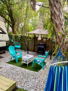 Garden Paradise RV Camper near Clearwater Beaches - Largo - 7