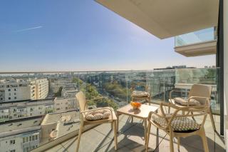 Prestige Views: Luxury Retreat - Bucharest - 9