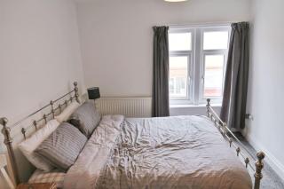 Castle Manor, 4 Bed Seaside Retreat - 2