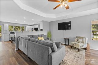 Bungalow Villa at Beaver Lake - Rogers - 2
