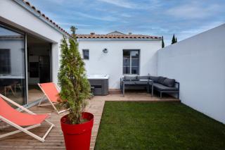 Villa avec Jacuzzi et Clim à Marsilly - 4