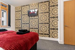 Exclusive Offer on 1 Bed l Monthly Offer l City Center Birmingham Apartment l Sleeps 4 l Free Parking l Wifi l Stylish l City View l By Zen Nights Short Lets & Serviced Accommodations - 3