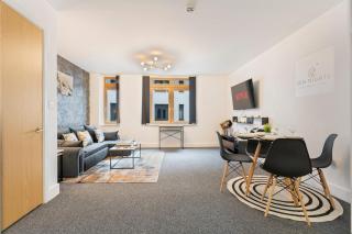 Exclusive Offer on 1 Bed l Monthly Offer l City Center Birmingham Apartment l Sleeps 4 l Free Parking l Wifi l Stylish l City View l By Zen Nights Short Lets & Serviced Accommodations - 4