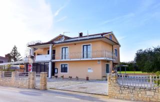 Komfortable Wohnung in Savudrija mit Grill, Garten und Terrasse - Savudrija - 0
