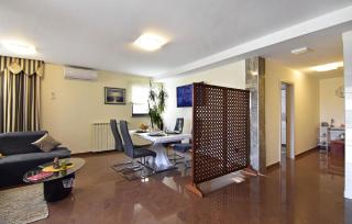Komfortable Wohnung in Savudrija mit Grill, Garten und Terrasse - Savudrija - 4