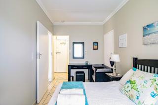 LeoZet Self catering apartment - Pretoria - 6