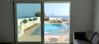 Villa Marina Hills im kretischen Stil mit Privatpool direkt in Strandnähe - Makris Gialos - 2