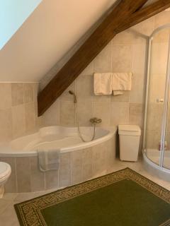 Itha’s secret escape - 1