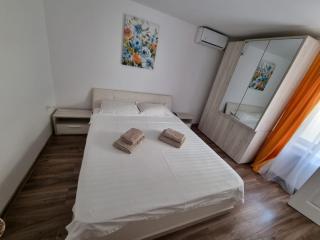 Apartament 2 camere la curte cu foisor - Constanţa - 4
