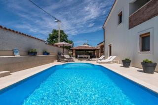 Villa Artist - 6