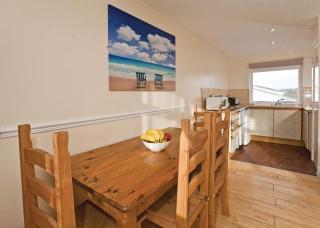 Anglesey Bungalows - 4